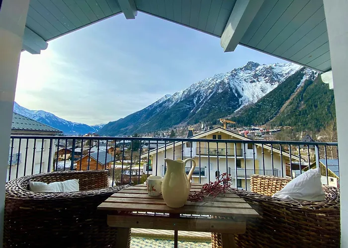Chamonix Central Ski & Panoramic View - Happy Rentals
